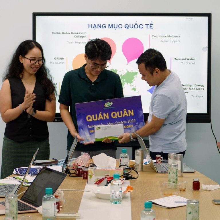 Quán quân Quốc tế